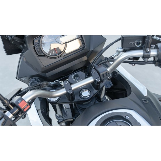 Αδιάβροχος Φορτιστής Κινητού Trek 12/24V 30W 5400mA της σειράς Optiline με 2 θύρες USB Type A, Καλώδιο 150 cm, Ακροδέκτες, Ασφάλεια Smart Chip, Αδιαβροχοποίηση IP66, συμβατό με Βάσεις Στήριξης, Θήκες ή Αντάπτορες Κινητού Optiline 
