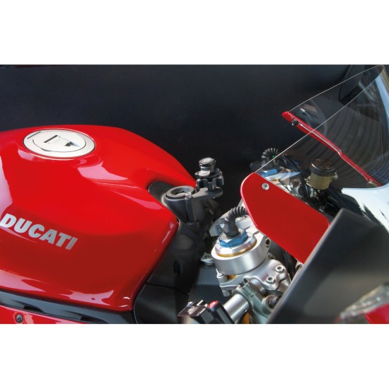 Βάση Στήριξης Κινητού Panigale της σειράς Titan Optiline για τις Βίδες στην Μίζα στο Τιμόνι Μηχανής Panigale 899, 959, V2, 1199, 1299, V4 με σύστημα Duolock, συμβατή με Θήκες ή Αντάπτορες Κινητού Optiline Βάση Στήριξης Κινητού Panigale της σειράς Titan Optiline για τις Βίδες στην Μίζα στο Τιμόνι Μηχανής Panigale 899, 959, V2, 1199, 1299, V4 με σύστημα Duolock, συμβατή με Θήκες ή Αντάπτορες Κινητού Optiline