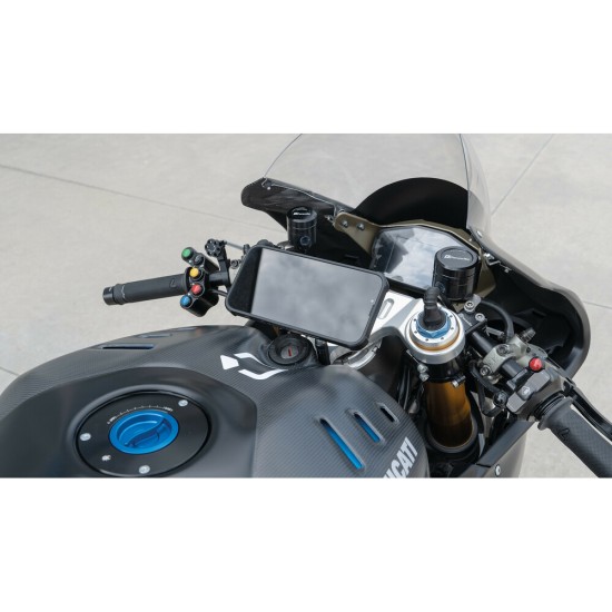 Βάση Στήριξης Κινητού Panigale της σειράς Titan Optiline για τις Βίδες στην Μίζα στο Τιμόνι Μηχανής Panigale 899, 959, V2, 1199, 1299, V4 με σύστημα Duolock, συμβατή με Θήκες ή Αντάπτορες Κινητού Optiline Βάση Στήριξης Κινητού Panigale της σειράς Titan Optiline για τις Βίδες στην Μίζα στο Τιμόνι Μηχανής Panigale 899, 959, V2, 1199, 1299, V4 με σύστημα Duolock, συμβατή με Θήκες ή Αντάπτορες Κινητού Optiline